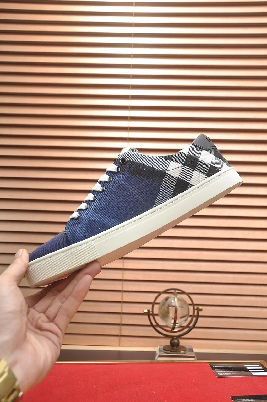 Men's shoes💰480💶[Burberry] (cowhide lining) classic low-top sneakers｜Imported cowhide with classic plaid fabric｜Cow leather lining｜Original outsole｜Fine workmanship and comfortable to wear Size: 38-44 (customized at 45)